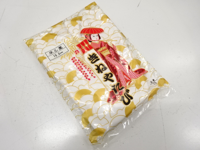 未使用品　子供用　白足袋(19センチ・4枚コハゼ)